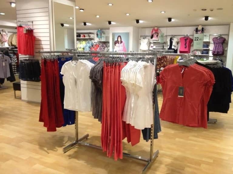 Mid floor clothing display gondola. Dymond Shopfittings